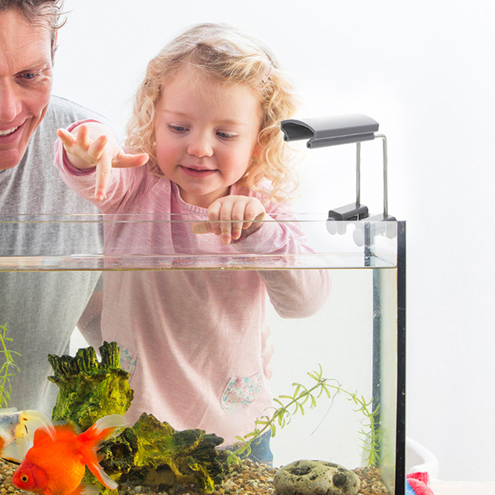 قطعتان من حامل إضاءة حوض السمك - مراجعة Aquarium Fish Farm وسعره